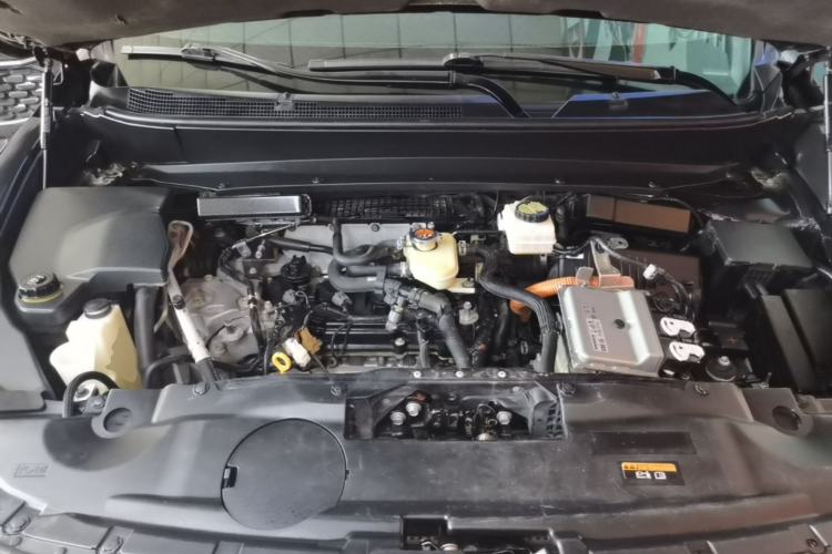 Used Infiniti QX60 2014 2.5 S/C Hybrid All-Wheel-Drive Versatile Edition Engine Bay