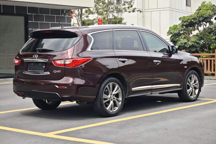 Used Infiniti QX60 2014 2.5 S/C Hybrid All-Wheel-Drive Versatile Edition Exterior 6