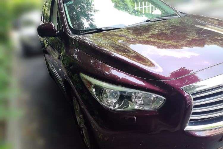 Used Infiniti QX60 2014 3.5L Two-Wheel Drive Excellence Edition Front Right 45 Deg