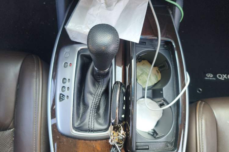 Used Infiniti QX60 2014 2.5 S/C Hybrid Two-Wheel Drive Excellence Edition Gear Lever