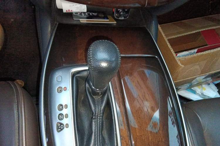 Used Infiniti QX60 2014 3.5L Two-Wheel Drive Excellence Edition Gear Lever