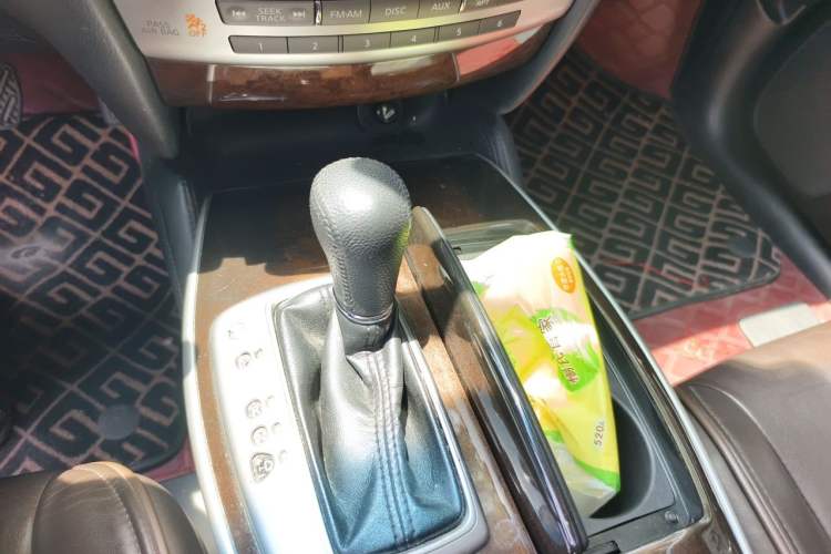 Used Infiniti QX60 2014 3.5L Four-Wheel Drive All-Terrain Version Gear Lever