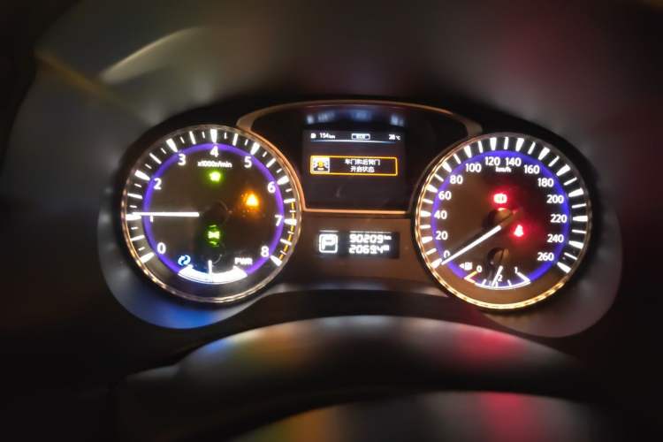 Used Infiniti QX60 2014 2.5 S/C Hybrid Two-Wheel Drive Excellence Edition Instrument Cluster