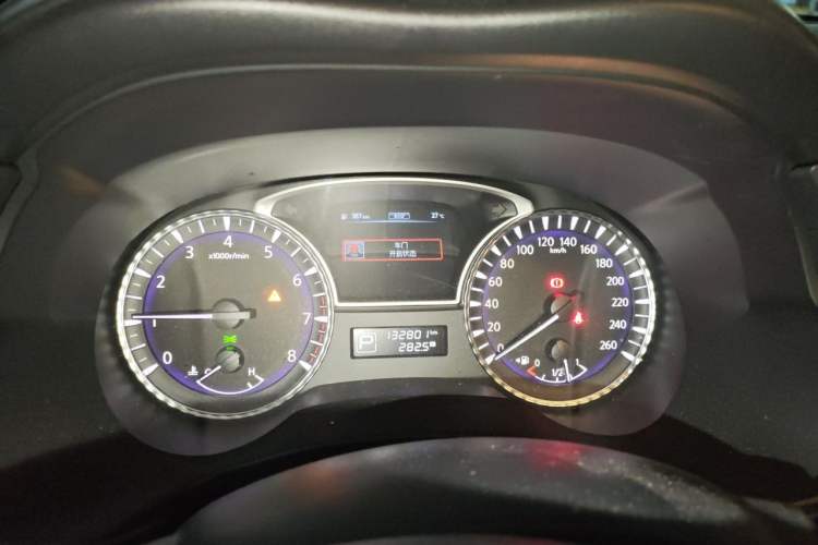 Used Infiniti QX60 2014 3.5L Two-Wheel Drive Excellence Edition Instrument Cluster