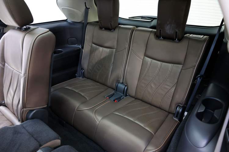 Used Infiniti QX60 2014 2.5 S/C Hybrid Two-Wheel Drive Excellence Edition Interior 11