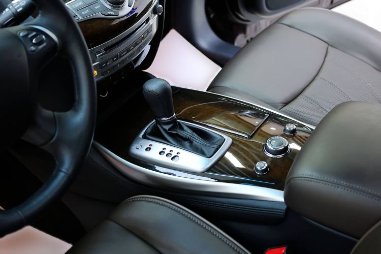 Used Infiniti QX60 2014 2.5 S/C Hybrid Two-Wheel Drive Excellence Edition Interior 5