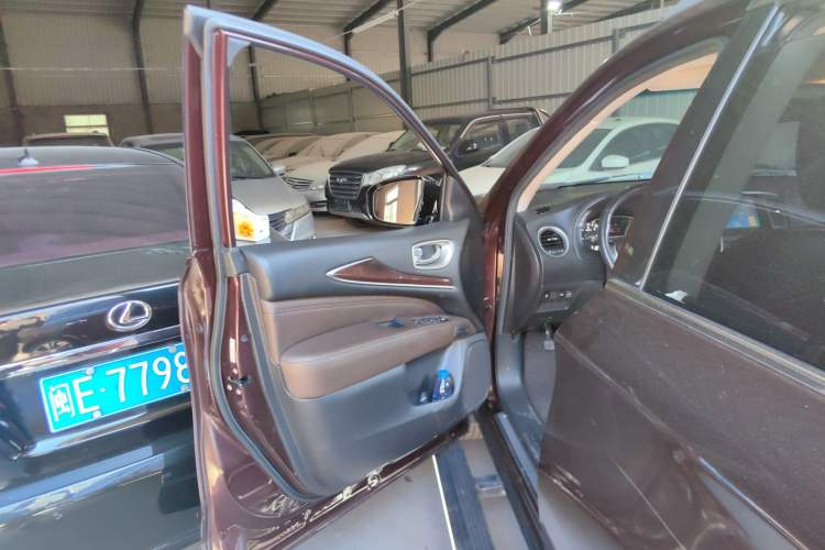 Used Infiniti QX60 2014 2.5 S/C Hybrid Two-Wheel Drive Excellence Edition Left Front Door Interior
