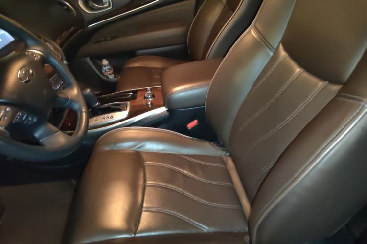 Used Infiniti QX60 2014 2.5 S/C Hybrid Two-Wheel Drive Excellence Edition Left Front Seat