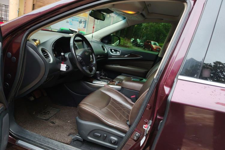 Used Infiniti QX60 2014 2.5 S/C Hybrid All-Wheel-Drive Versatile Edition Left Front Seat