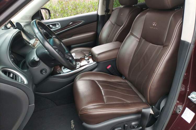 Used Infiniti QX60 2014 2.5 S/C Hybrid Two-Wheel Drive Excellence Edition Left Front Seat