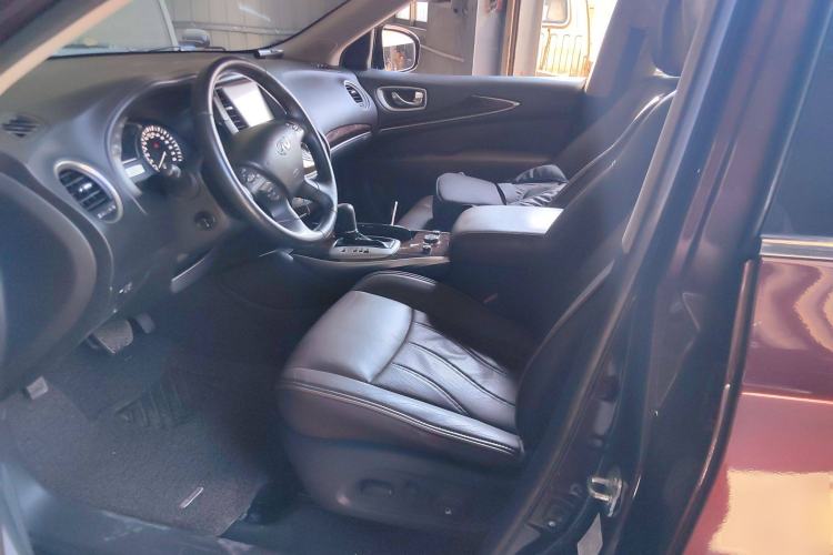 Used Infiniti QX60 2014 2.5 S/C Hybrid Two-Wheel Drive Excellence Edition Left Front Seat
