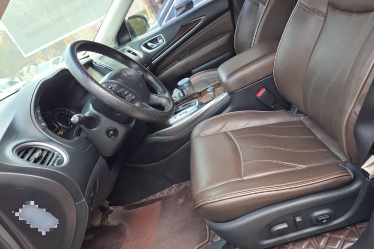 Used Infiniti QX60 2014 2.5 S/C Hybrid Two-Wheel Drive Excellence Edition Left Front Seat