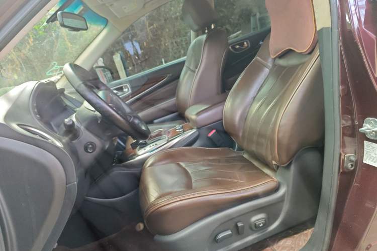 Used Infiniti QX60 2014 2.5 S/C Hybrid Two-Wheel Drive Excellence Edition Left Front Seat