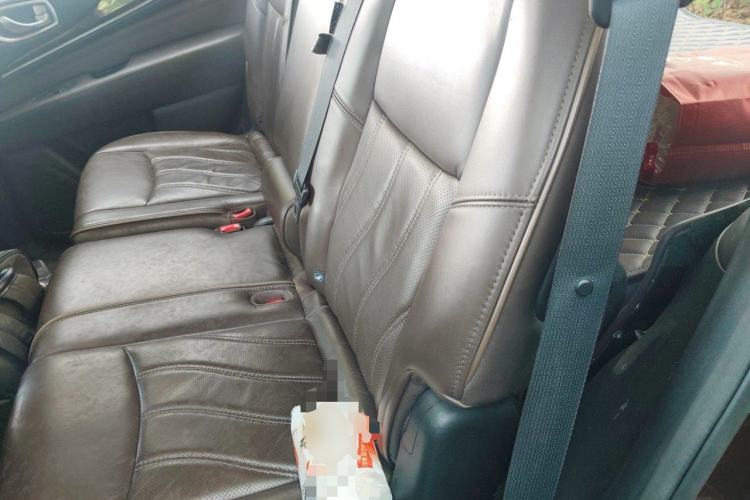 Used Infiniti QX60 2014 2.5 S/C Hybrid Two-Wheel Drive Excellence Edition Left Rear Seat