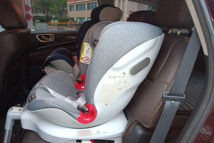Used Infiniti QX60 2014 3.5L Two-Wheel Drive Excellence Edition Left Rear Seat