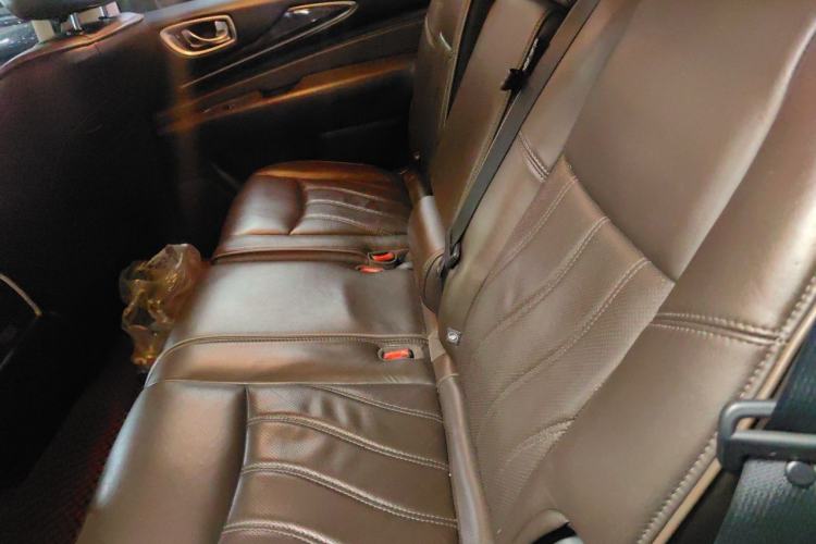 Used Infiniti QX60 2014 2.5 S/C Hybrid Two-Wheel Drive Excellence Edition Left Rear Seat