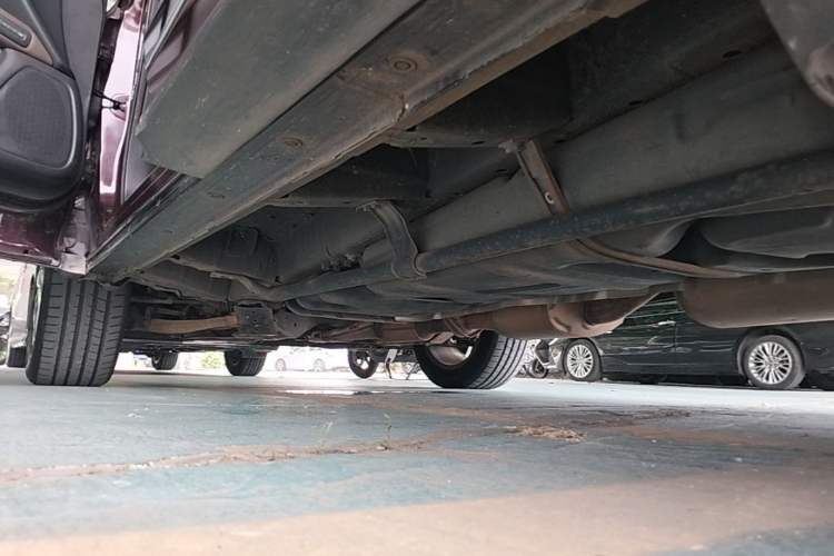 Used Infiniti QX60 2014 2.5 S/C Hybrid All-Wheel-Drive Versatile Edition Left Side Sill