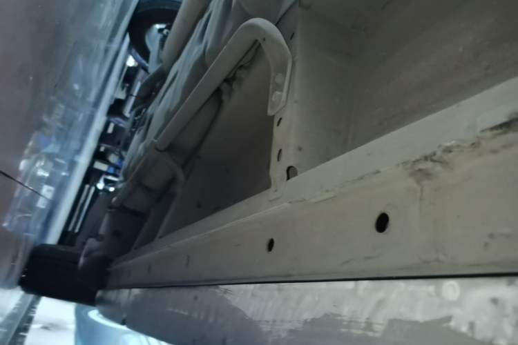 Used Infiniti QX60 2014 2.5 S/C Hybrid All-Wheel-Drive Versatile Edition Left Side Sill