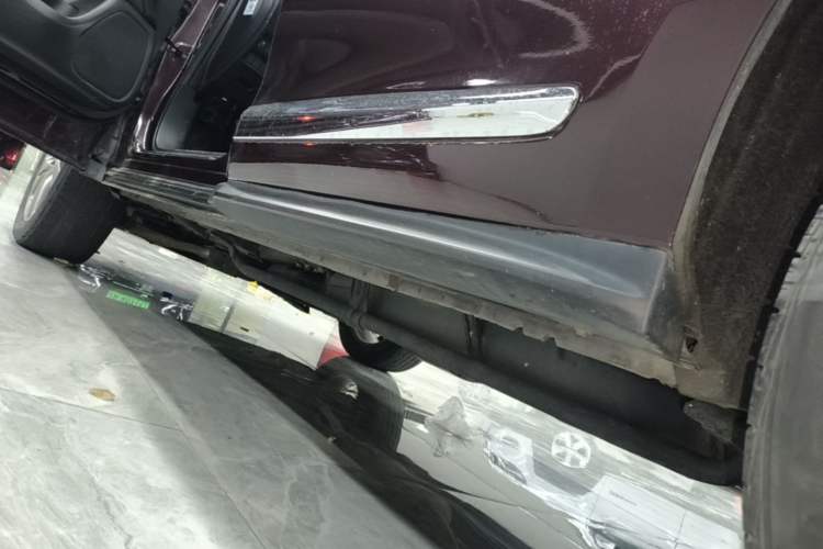 Used Infiniti QX60 2014 2.5 S/C Hybrid Two-Wheel Drive Excellence Edition Left Side Sill