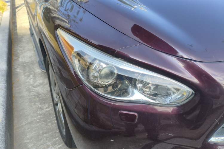 Used Infiniti QX60 2014 2.5 S/C Hybrid Two-Wheel Drive Excellence Edition Right Front Headlight