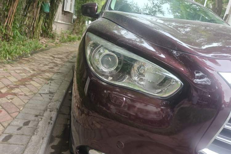 Used Infiniti QX60 2014 2.5 S/C Hybrid Two-Wheel Drive Excellence Edition Right Front Headlight