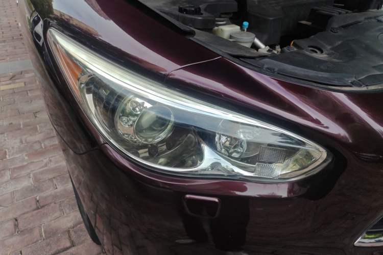 Used Infiniti QX60 2014 2.5 S/C Hybrid Two-Wheel Drive Excellence Edition Right Front Headlight