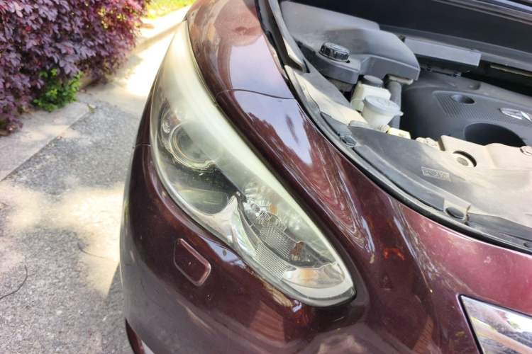 Used Infiniti QX60 2014 3.5L Four-Wheel Drive All-Terrain Version Right Front Headlight