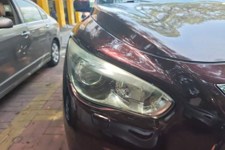Used Infiniti QX60 2014 3.5L Two-Wheel Drive Excellence Edition Right Front Headlight
