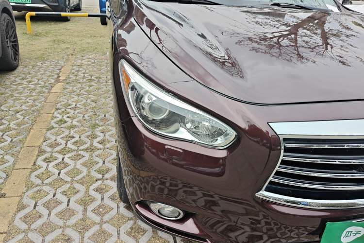 Used Infiniti QX60 2014 2.5 S/C Hybrid Two-Wheel Drive Excellence Edition Right Front Headlight