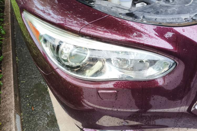 Used Infiniti QX60 2014 2.5 S/C Hybrid All-Wheel-Drive Versatile Edition Right Front Headlight