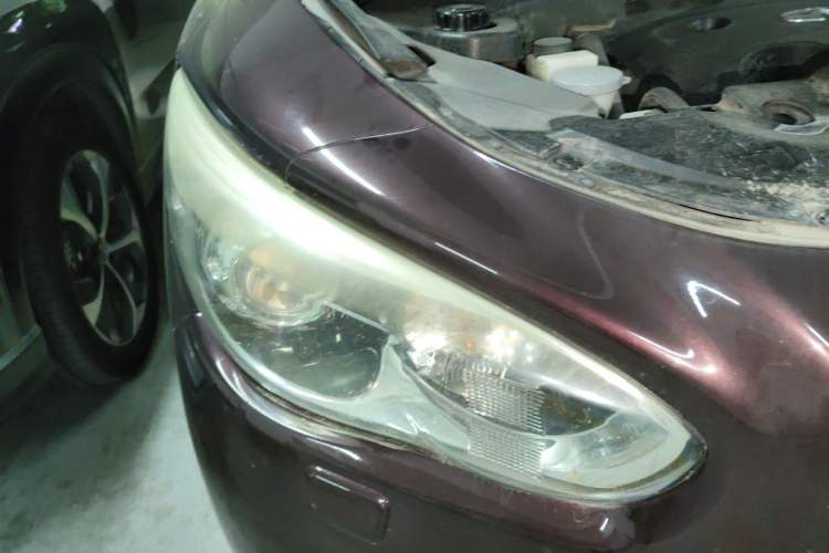 Used Infiniti QX60 2014 3.5L Four-Wheel Drive All-Terrain Version Right Front Headlight