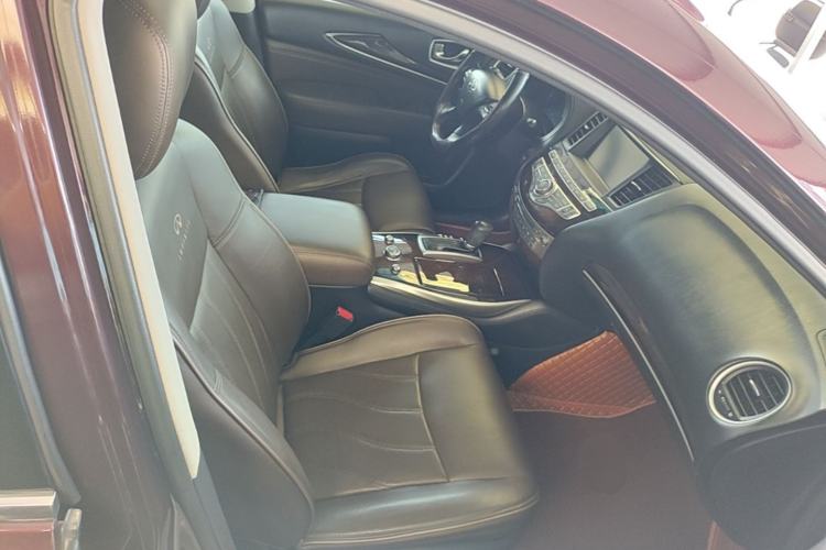 Used Infiniti QX60 2014 2.5 S/C Hybrid Two-Wheel Drive Excellence Edition Right Front Seat