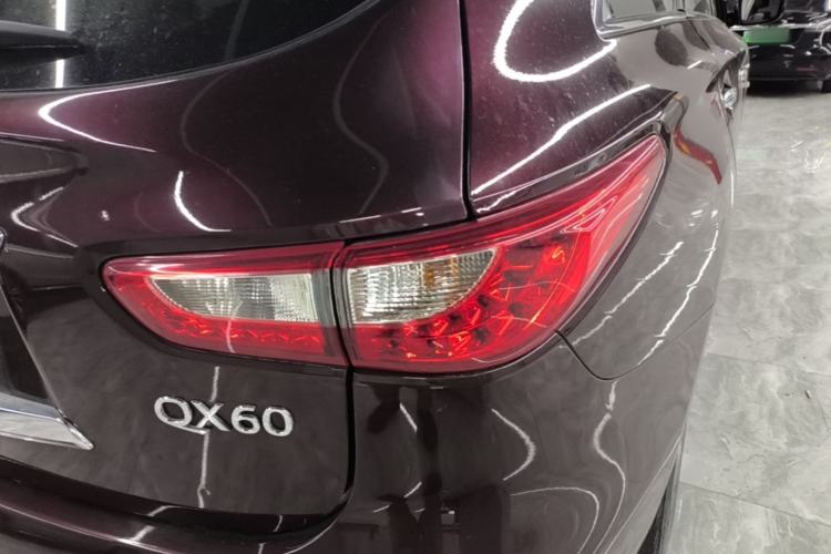 Used Infiniti QX60 2014 2.5 S/C Hybrid Two-Wheel Drive Excellence Edition Right Rear Taillight