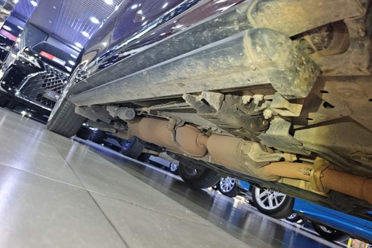 Used Infiniti QX60 2014 2.5 S/C Hybrid Two-Wheel Drive Excellence Edition Right Side Sill