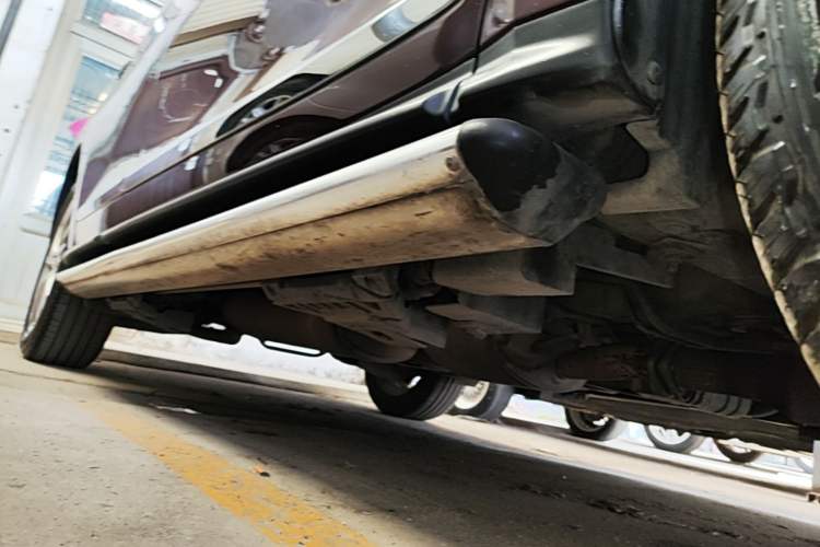 Used Infiniti QX60 2014 2.5 S/C Hybrid Two-Wheel Drive Excellence Edition Right Side Sill