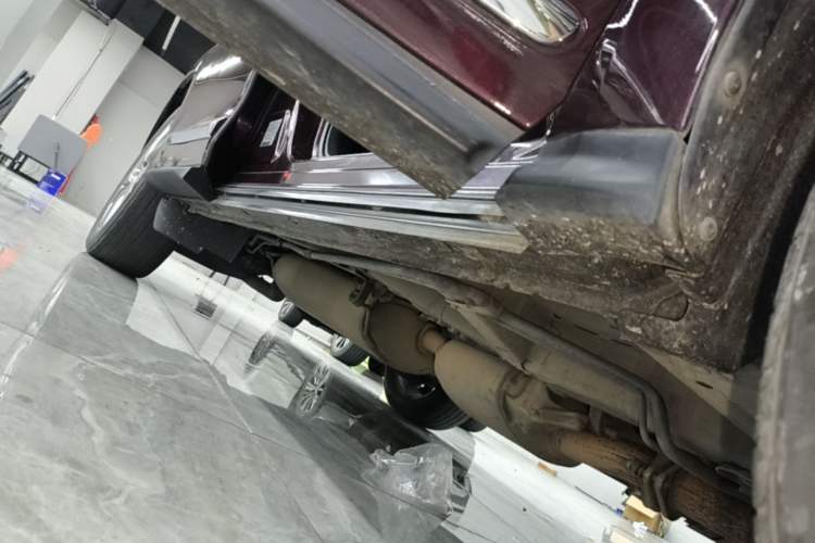 Used Infiniti QX60 2014 2.5 S/C Hybrid Two-Wheel Drive Excellence Edition Right Side Sill