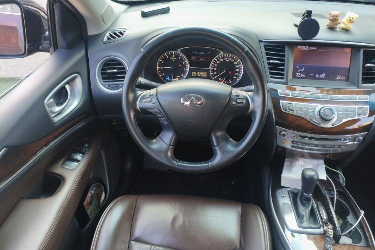 Used Infiniti QX60 2014 2.5 S/C Hybrid Two-Wheel Drive Excellence Edition Steering Wheel