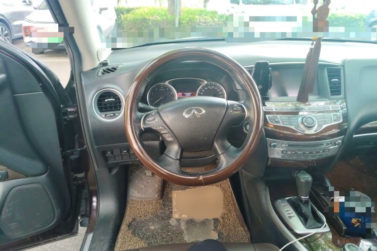 Used Infiniti QX60 2014 2.5 S/C Hybrid Two-Wheel Drive Excellence Edition Steering Wheel