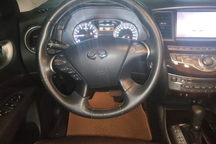 Used Infiniti QX60 2014 2.5 S/C Hybrid Two-Wheel Drive Excellence Edition Steering Wheel