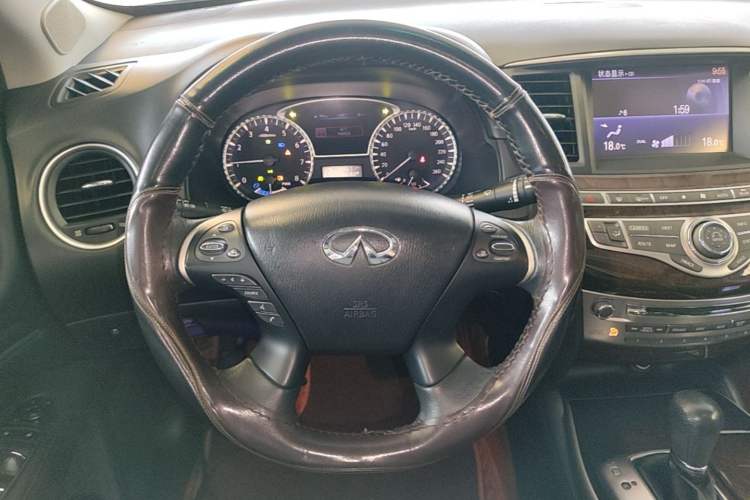 Used Infiniti QX60 2014 2.5 S/C Hybrid Two-Wheel Drive Excellence Edition Steering Wheel