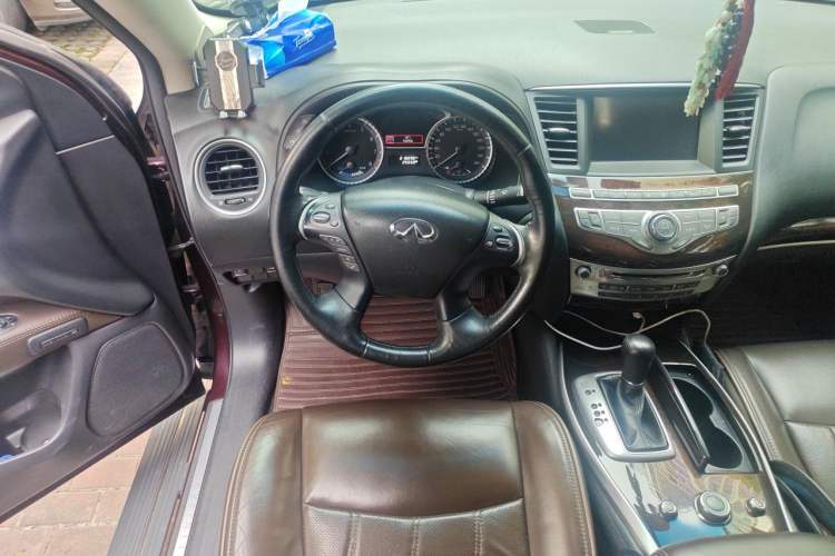 Used Infiniti QX60 2014 2.5 S/C Hybrid Two-Wheel Drive Excellence Edition Steering Wheel