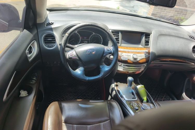 Used Infiniti QX60 2014 3.5L Four-Wheel Drive All-Terrain Version Steering Wheel