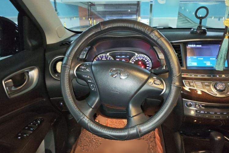 Used Infiniti QX60 2014 3.5L Two-Wheel Drive Excellence Edition Steering Wheel