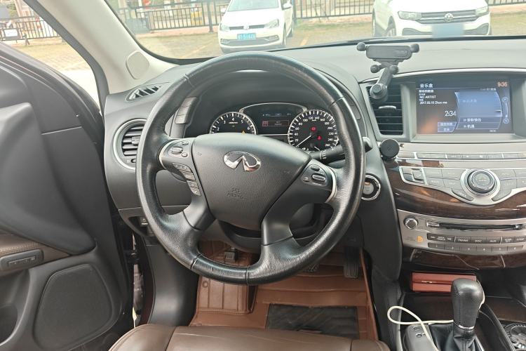Used Infiniti QX60 2014 2.5 S/C Hybrid Two-Wheel Drive Excellence Edition Steering Wheel