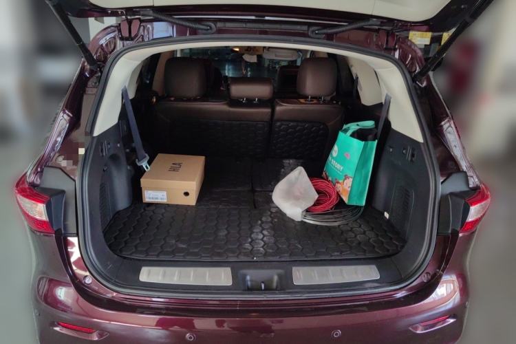 Used Infiniti QX60 2014 3.5L Four-Wheel Drive All-Terrain Version Trunk
