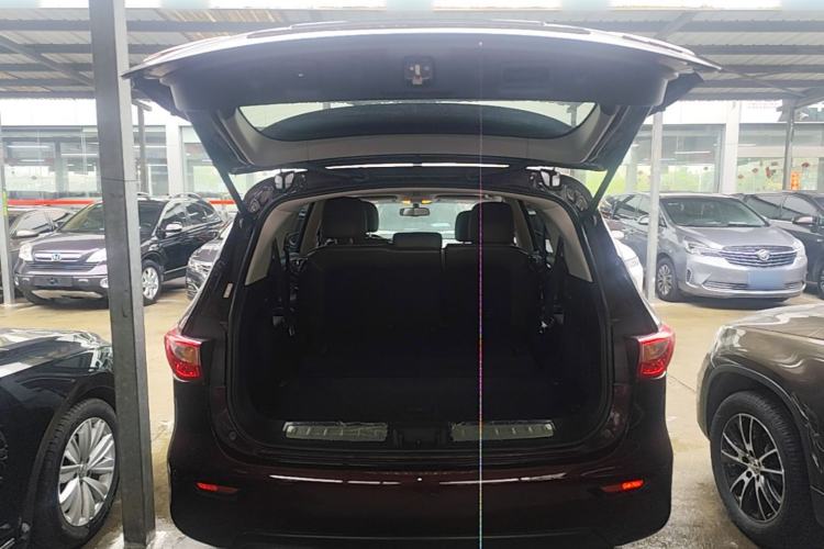 Used Infiniti QX60 2014 2.5 S/C Hybrid Two-Wheel Drive Excellence Edition Trunk