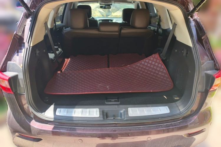 Used Infiniti QX60 2014 3.5L Four-Wheel Drive All-Terrain Version Trunk
