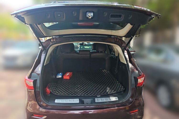 Used Infiniti QX60 2014 3.5L Two-Wheel Drive Excellence Edition Trunk