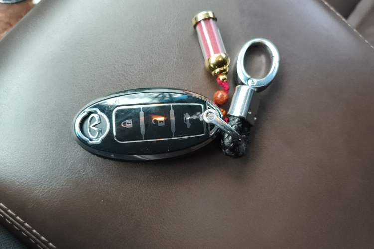 Used Infiniti QX60 2014 2.5 S/C Hybrid All-Wheel-Drive Versatile Edition Vehicle Key