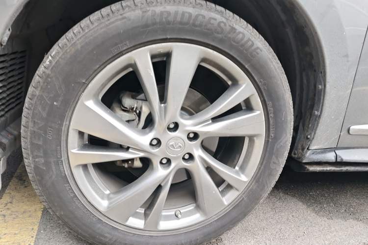 Used Infiniti QX60 2014 2.5 S/C Hybrid Two-Wheel Drive Excellence Edition Exterior 4